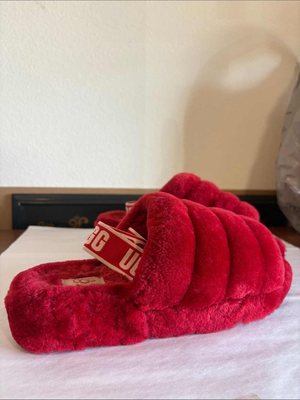 UGG Scarlet Plush Slides - Picture 2 of 5